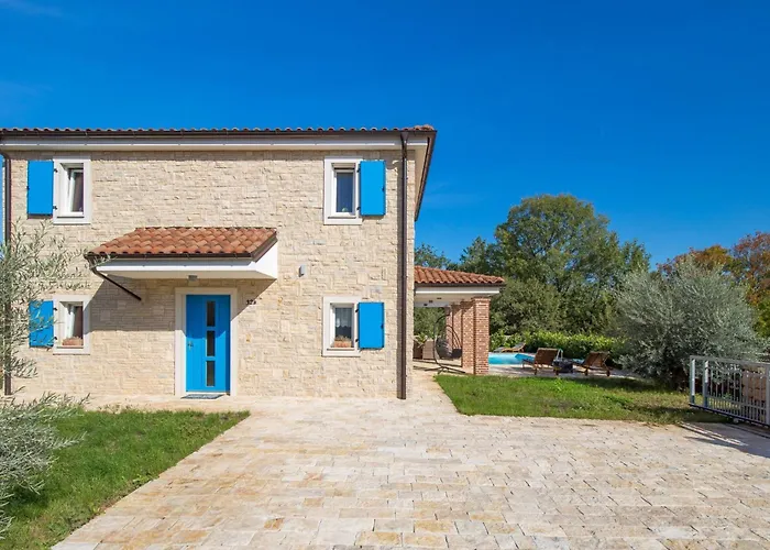 بيت للعطل Romantische Mit Pool- Umgeben Von By Interhome