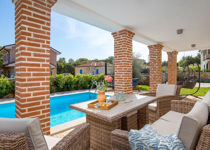 بيت للعطل Romantische Mit Pool- Umgeben Von By Interhome *