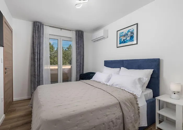 Romantische Mit Pool- Umgeben Von By Interhome بيت للعطل *