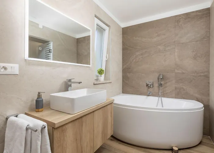 Romantische Mit Pool- Umgeben Von By Interhome