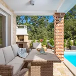 Casa vacanze Romantische Mit Pool- Umgeben Von By Interhome Sveti Anton (Krk)