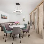 Romantische Mit Pool- Umgeben Von By Interhome Casa vacanze