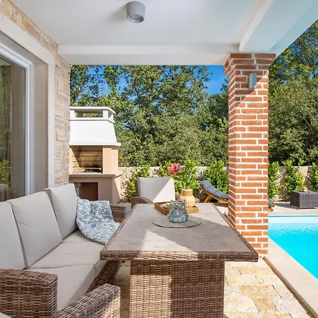Vakantiehuis Romantische Mit Pool- Umgeben Von By Interhome Sveti Anton (Krk)