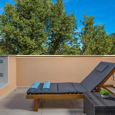 Vakantiehuis Romantische Mit Pool- Umgeben Von By Interhome