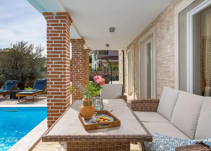 Romantische Mit Pool- Umgeben Von By Interhome Sveti Anton (Krk)